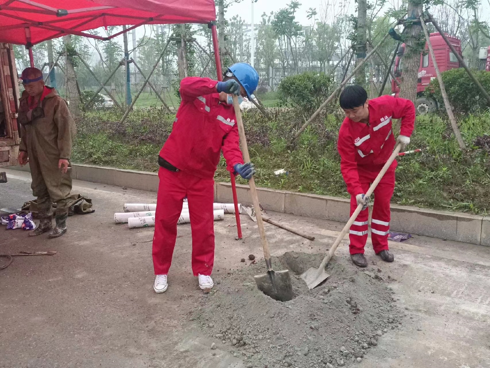 吕梁管道疏通哪家好】及时进行市政管道清淤